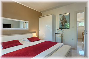 Apartment 4